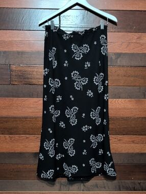 Vintage No Brand Tag Black Floral Midi Skirt - Women's Skirt